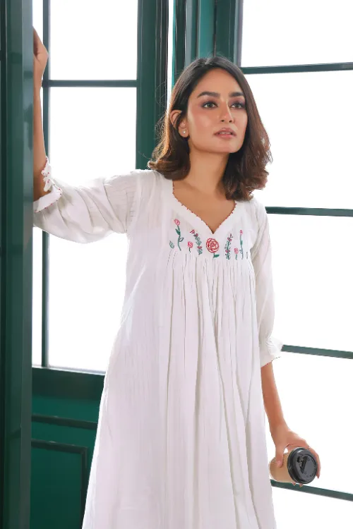 Bebaak Jasmin Handpainted & Handwoven Dress