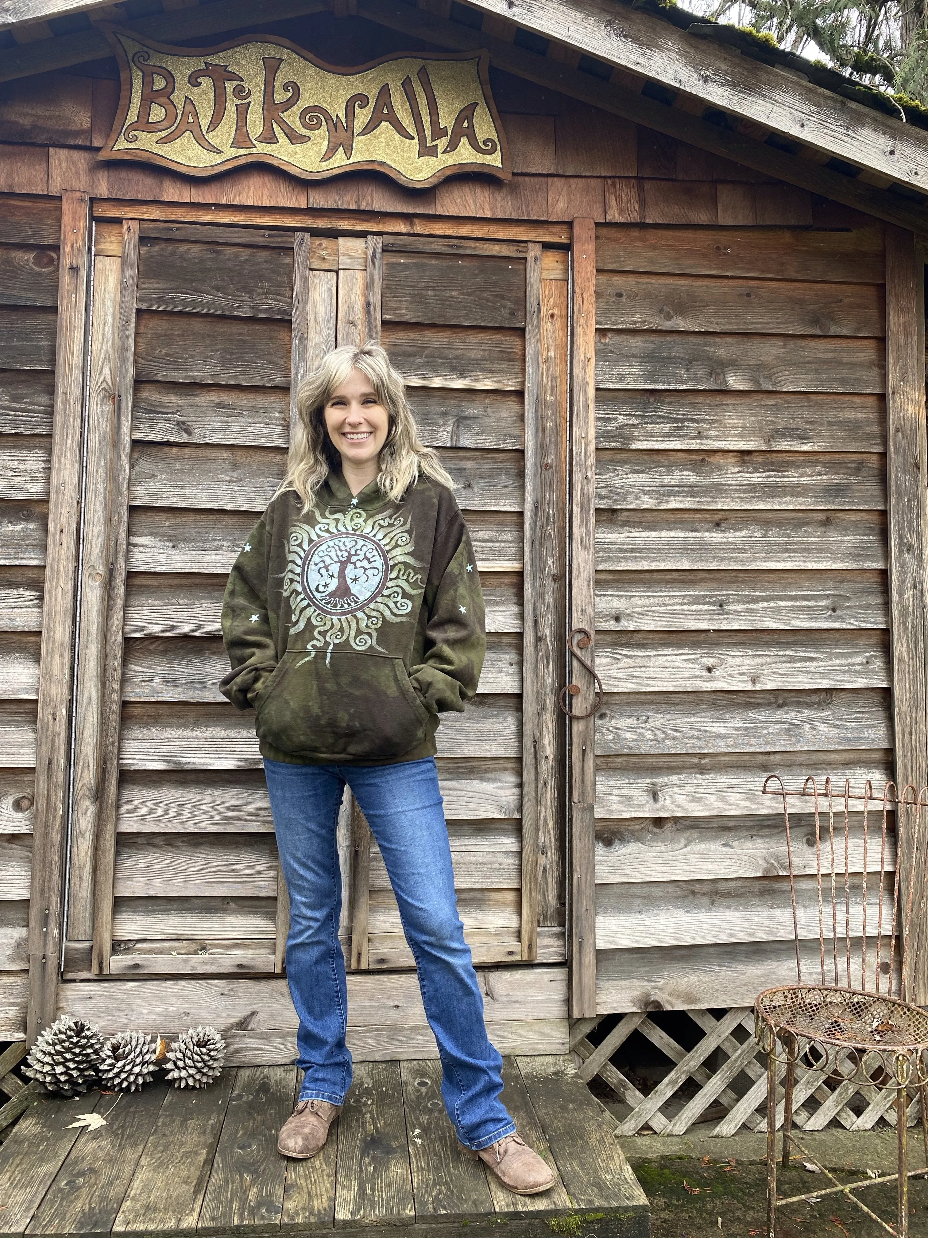 Made for Kris G MEMBERSHIP EXCLUSIVE Olive Tree of Life Pullover Hoodie size Medium